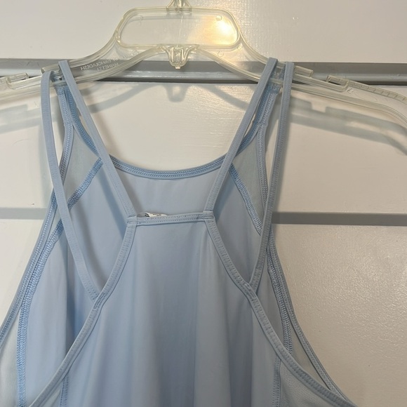 Lululemon Athletica Sky Blue Run Off Route Tank Top size 4. In perfect condition - Picture 7 of 12